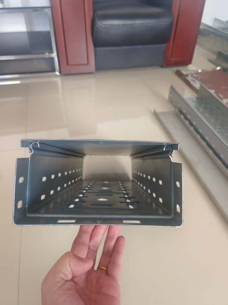 Cable Tray Forming Machine
