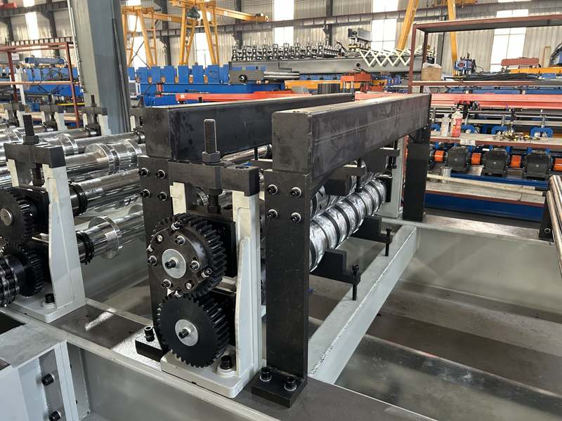 Floor Deck Forming Machine