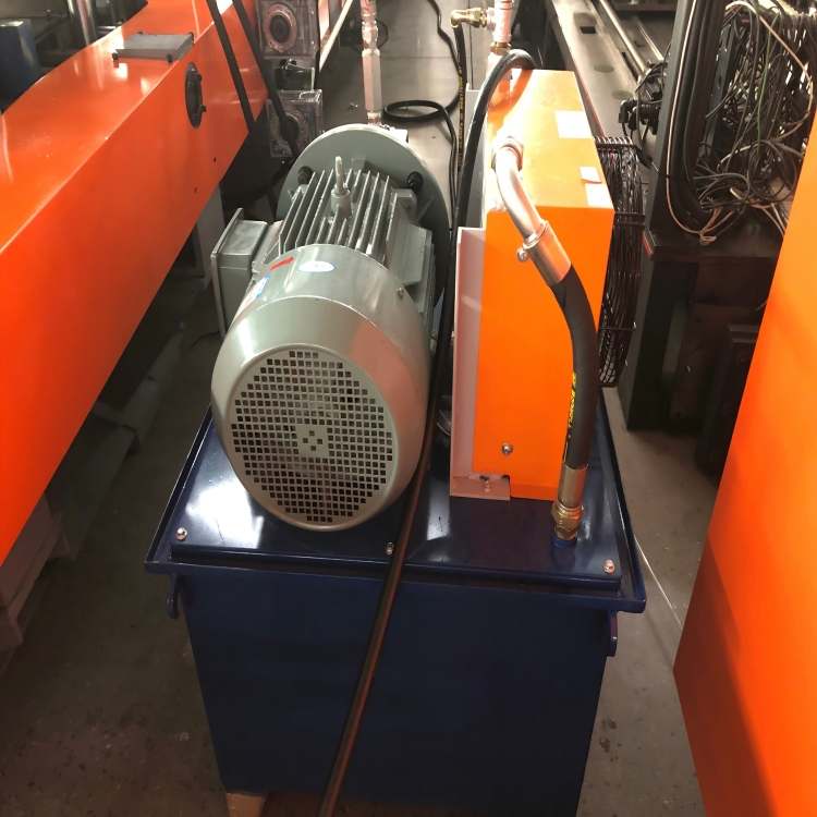 M Section Forming Machine