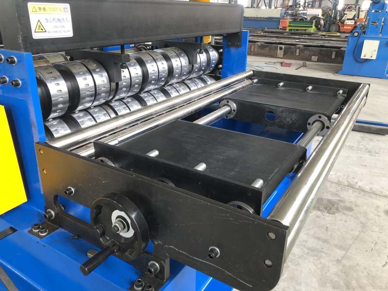 Floor Deck Forming Machine