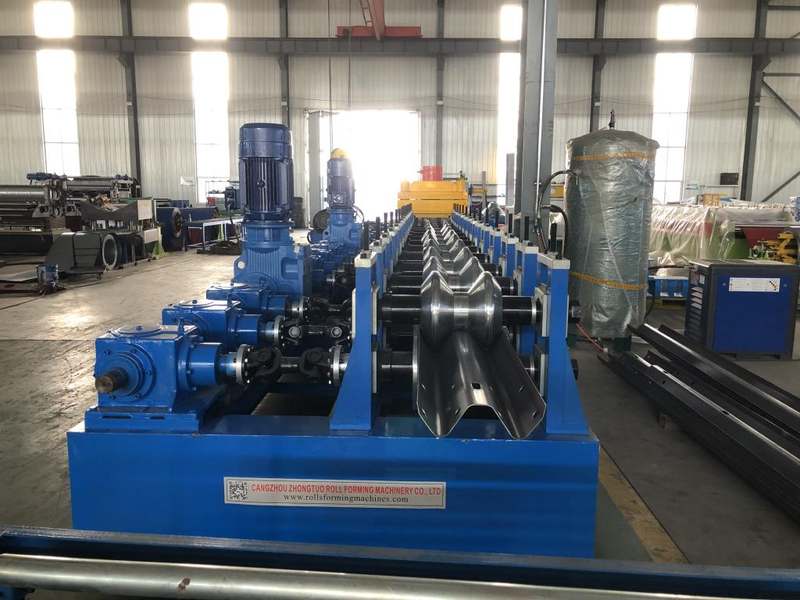 High Speed Guardrail Forming Machine