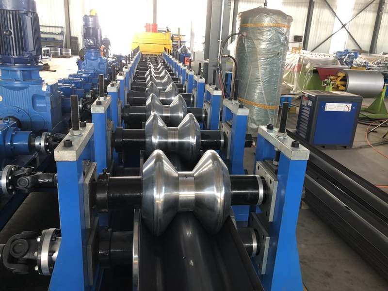 High Speed Guardrail Forming Machine