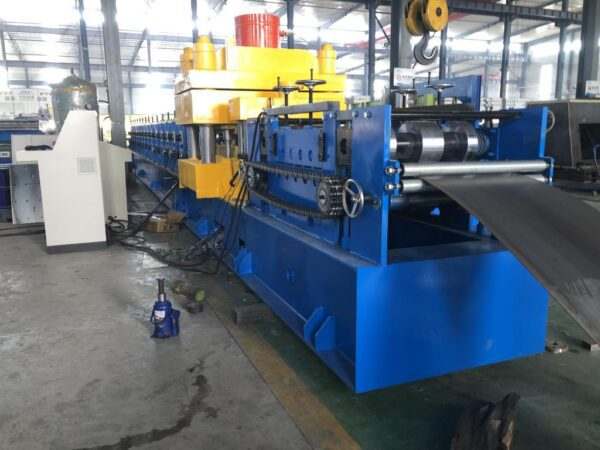High Speed Guardrail Forming Machine