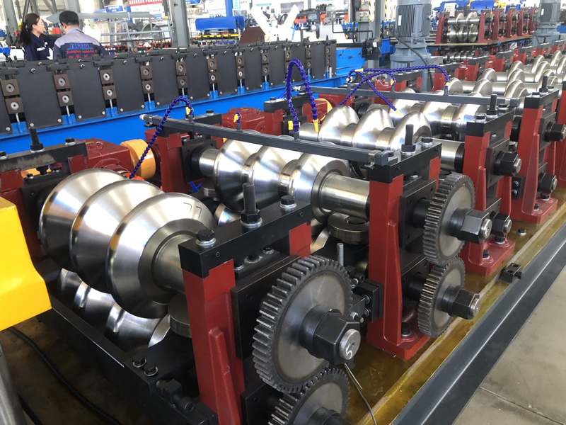 High Speed Guardrail Roll Forming Machine