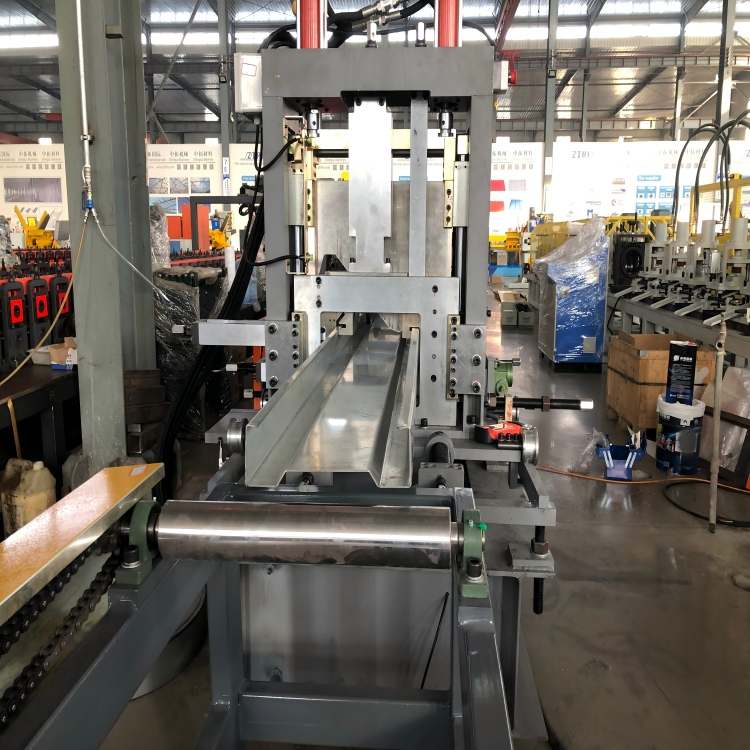 M Section Forming Machine