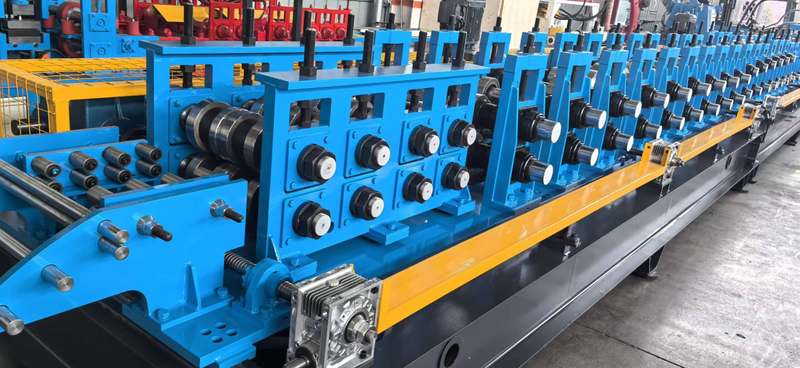Shelf Column Forming Machine