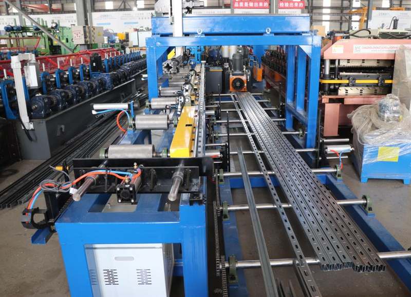 Stacking section