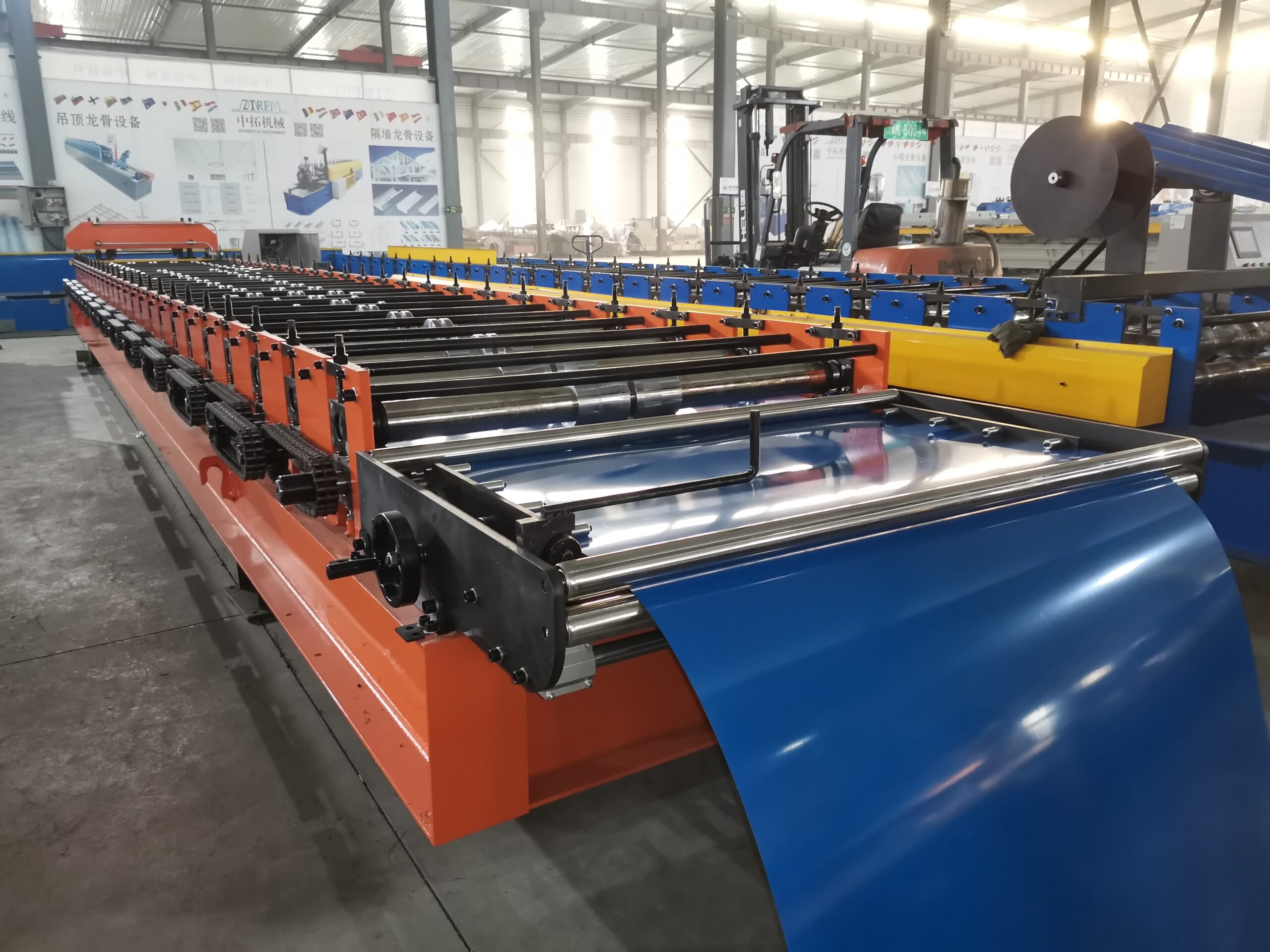 metal roofing machine