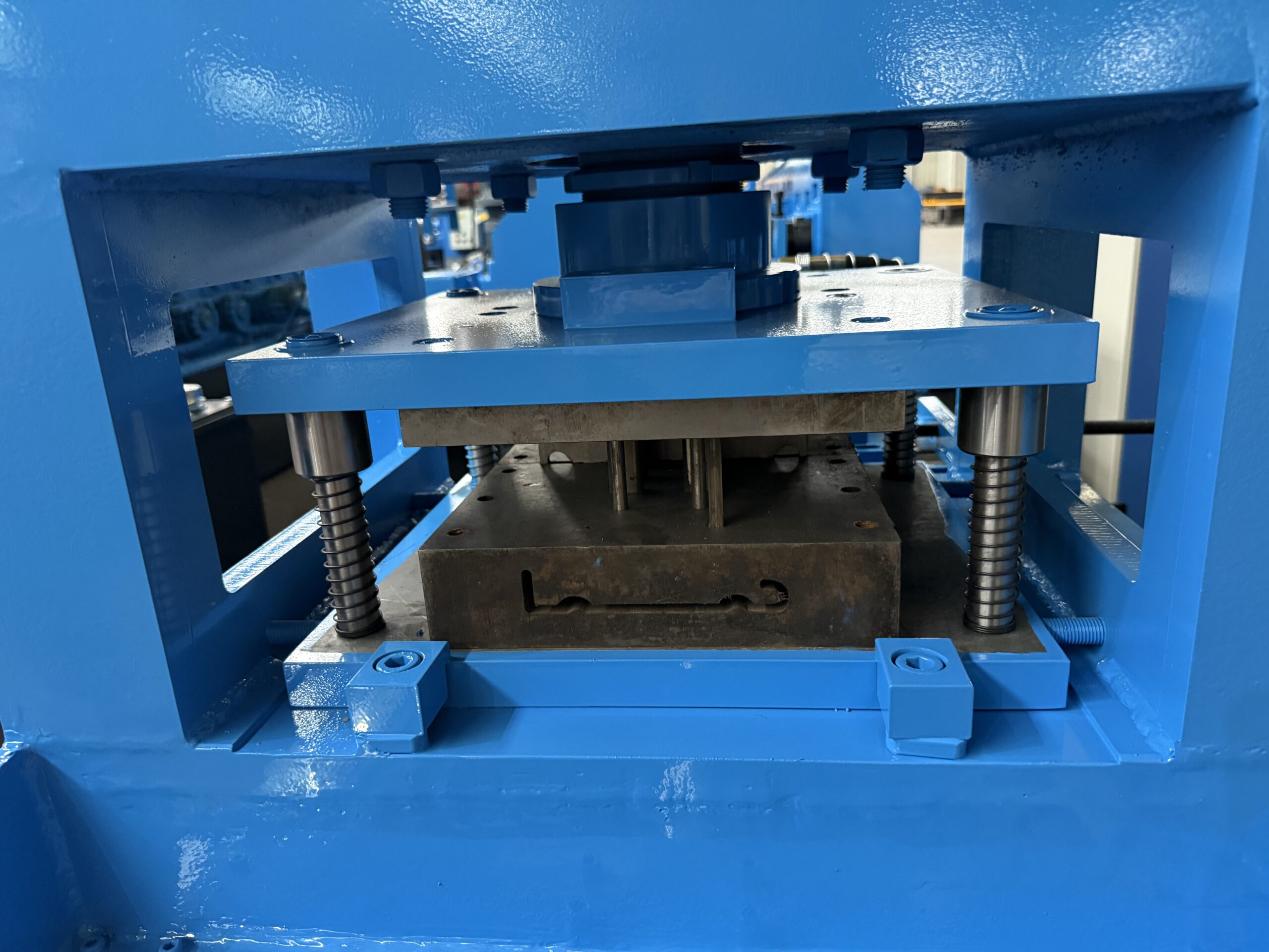Cable Tray Roll Forming Machine