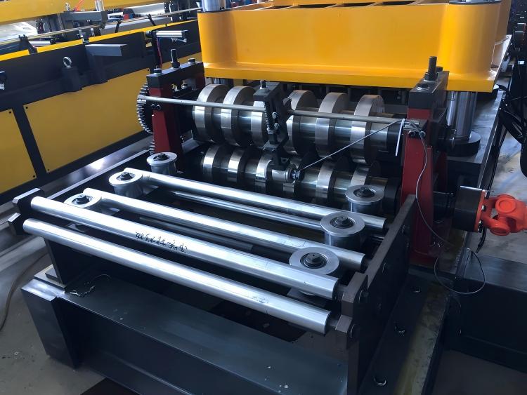 High Speed Guardrail Forming Machine