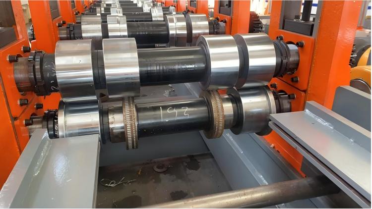Foot Pedal Roll Forming Machine