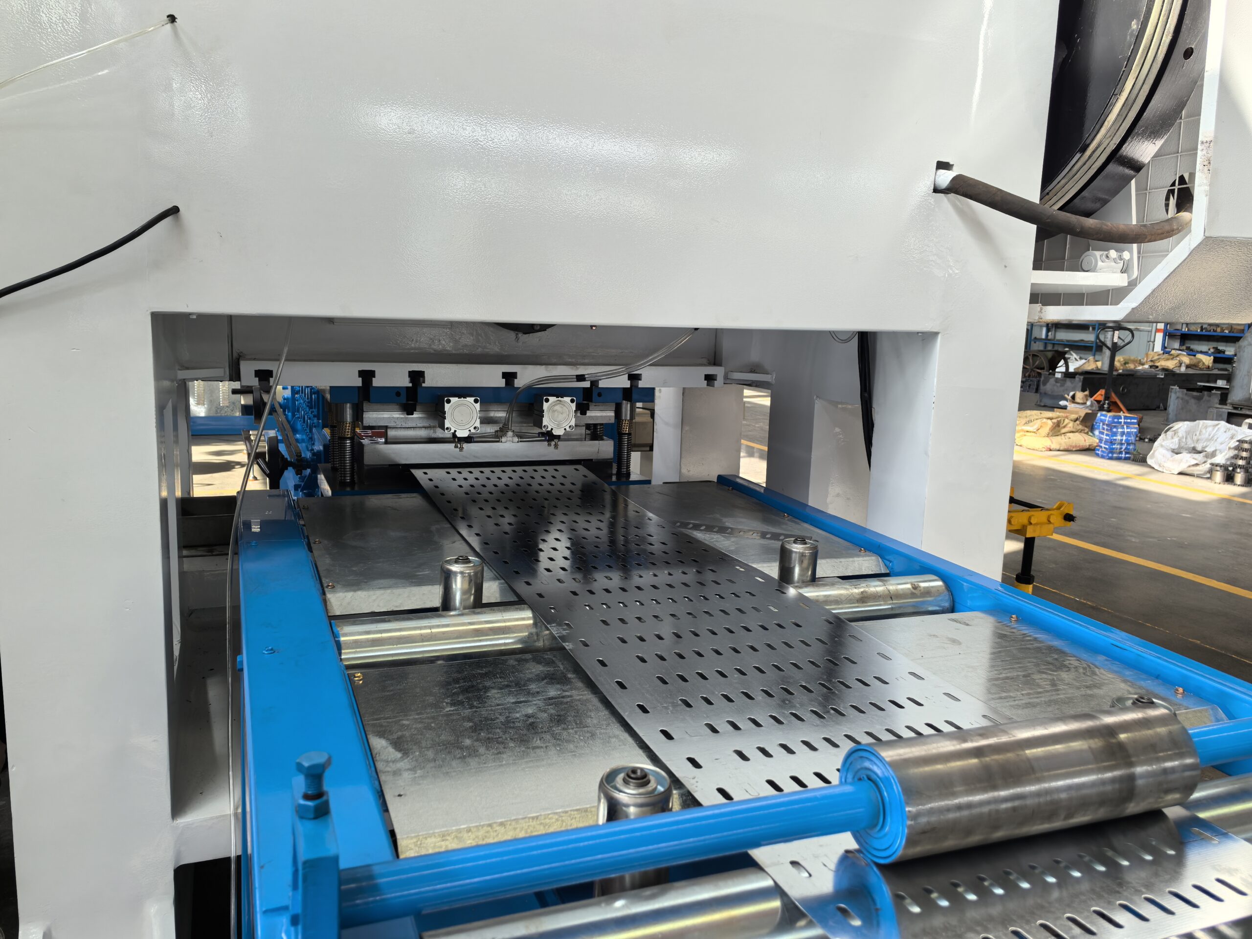 punching machine