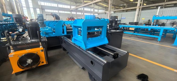 Russian Style Cable Tray Roll Forming Machine：GOST-Type Perforated & Ladder Tray Line