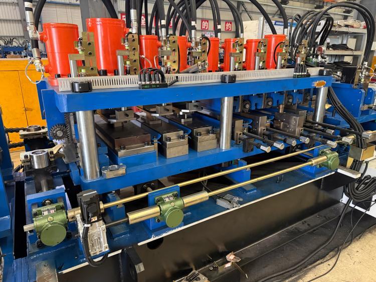 Villa Light Steel Framing Machine – Automatic C89 C140 LGS Keel Roll Forming Line 4 Villa Light Steel Framing Machine – Automatic C89 C140 LGS Keel Roll Forming Line