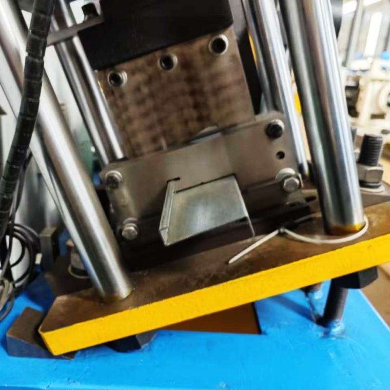 Z Purlin Roll Forming Machine