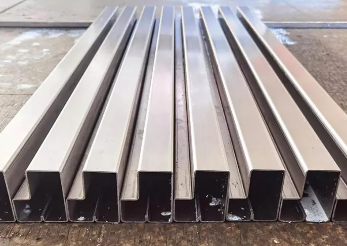 P Beam Roll Forming Machine：Fully Automatic Shelf Step Beam Forming Machine