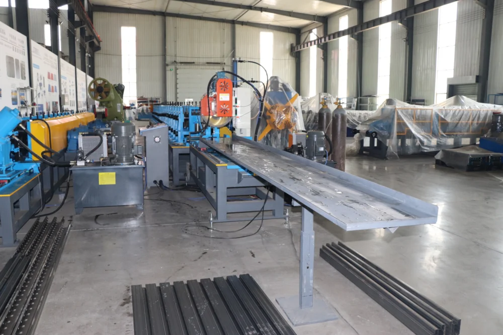 P Beam Roll Forming Machine：Fully Automatic Shelf Step Beam Forming Machine